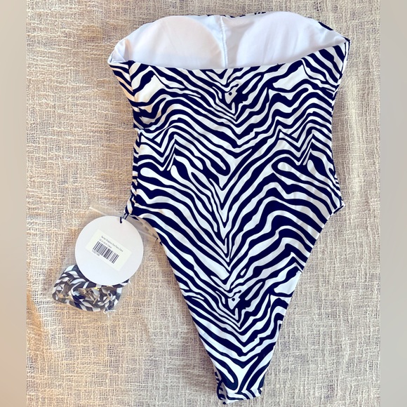 NWT Princess Polly Zebra Print One Piece - Picture 5 of 6